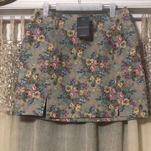 Impressions Tapestry Mini Skirt